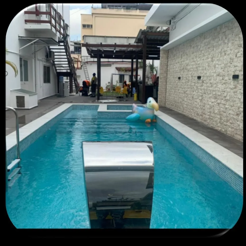 Reforma estrutural de piscina e requalificação exterior