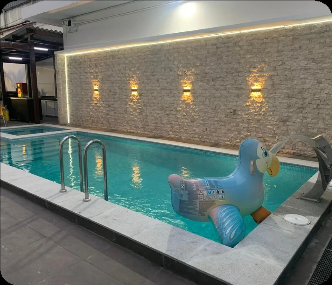 Reforma estrutural de piscina e requalificação exterior